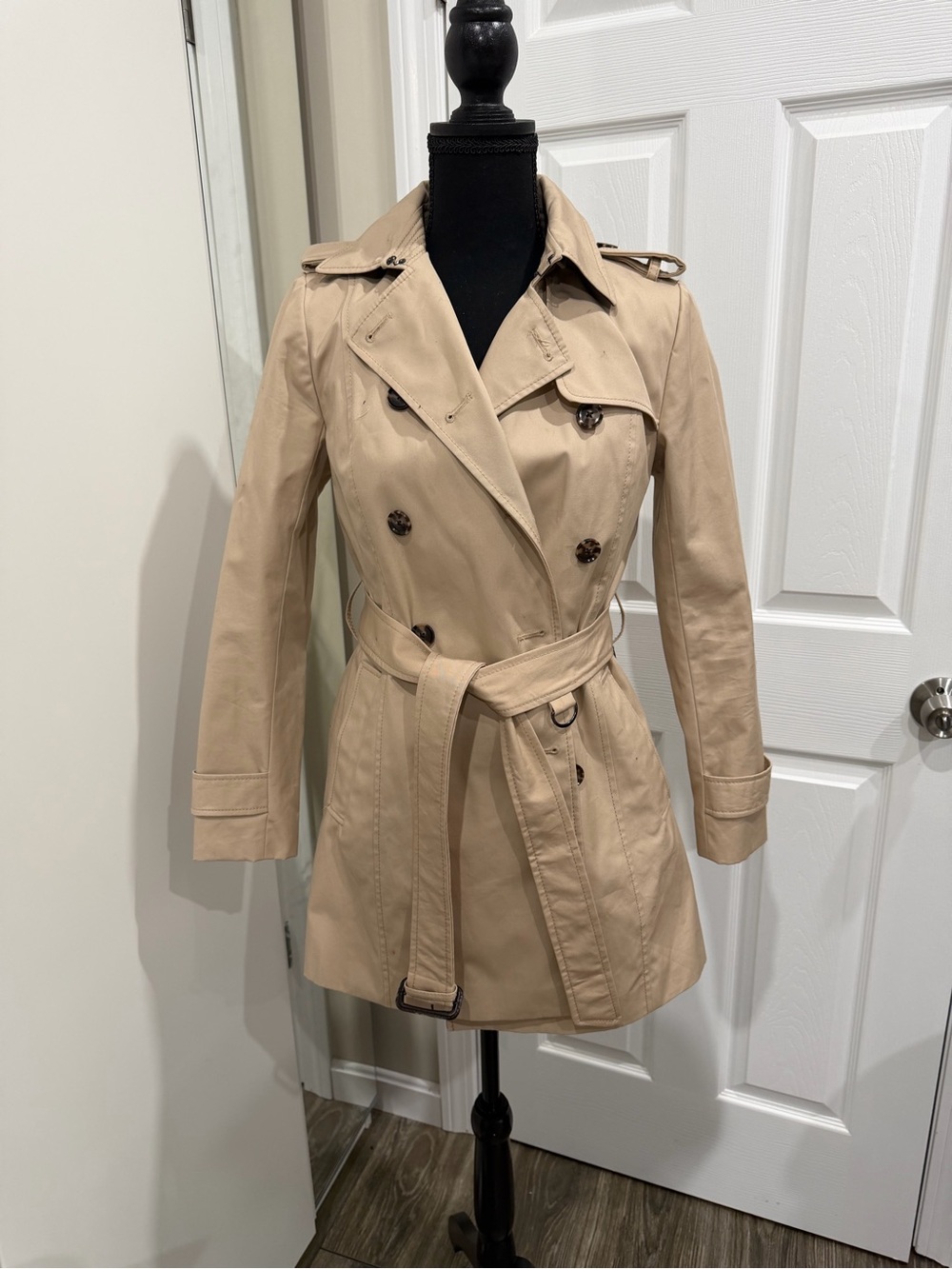 Banana Republic Khaki Beige Double-Breasted Trench Coat